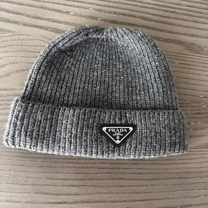 Prada Hat, Grey, Size Medium. Never worn.